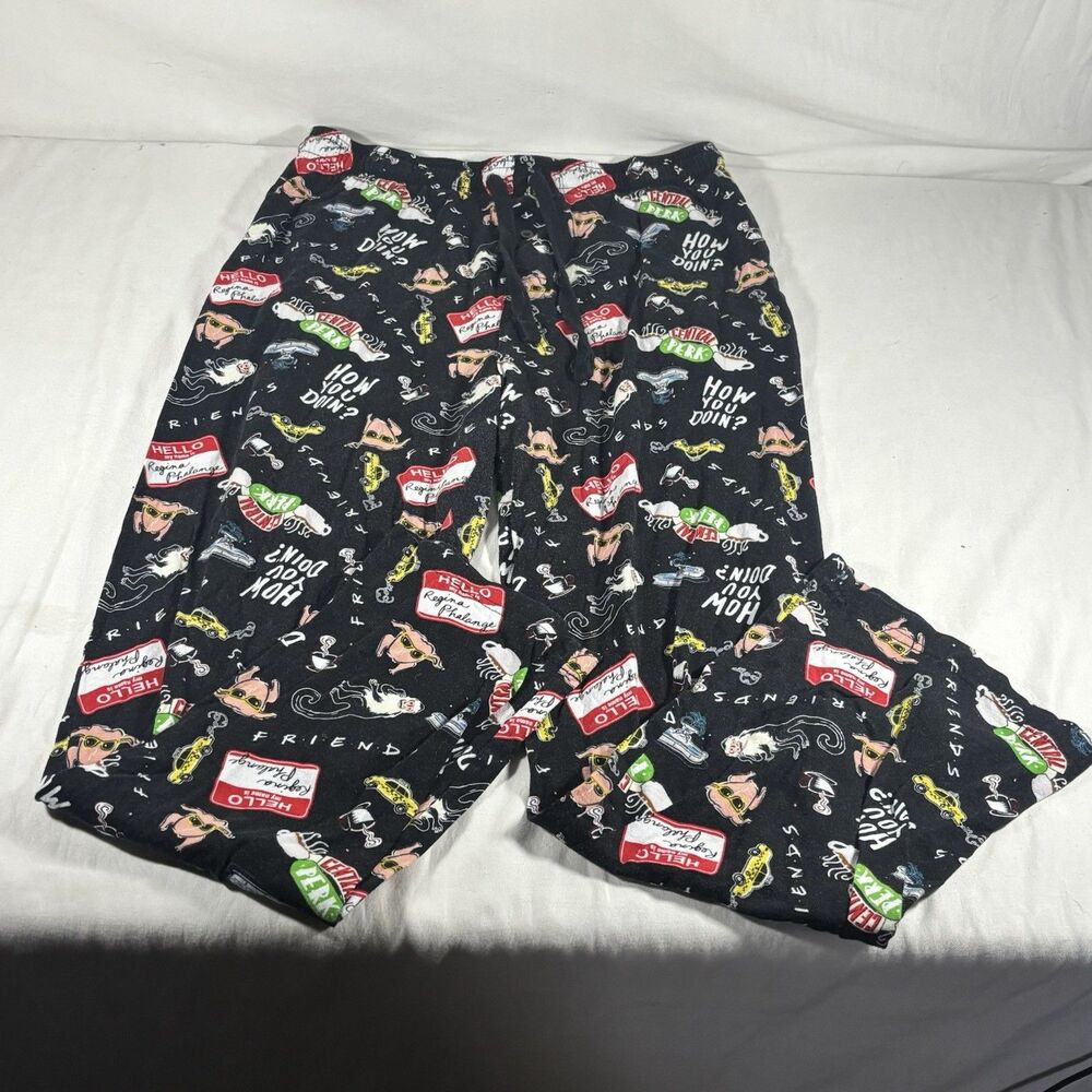 Friends TV Show Pajama Pants Size M BoxLunch Black Print